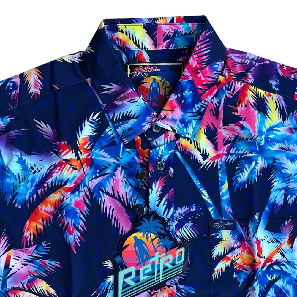 Retro Rifle AK'S AND VACAYS Button Down Short Sleeve. Men's Medium- New In Bag. - Picture 3 of 5